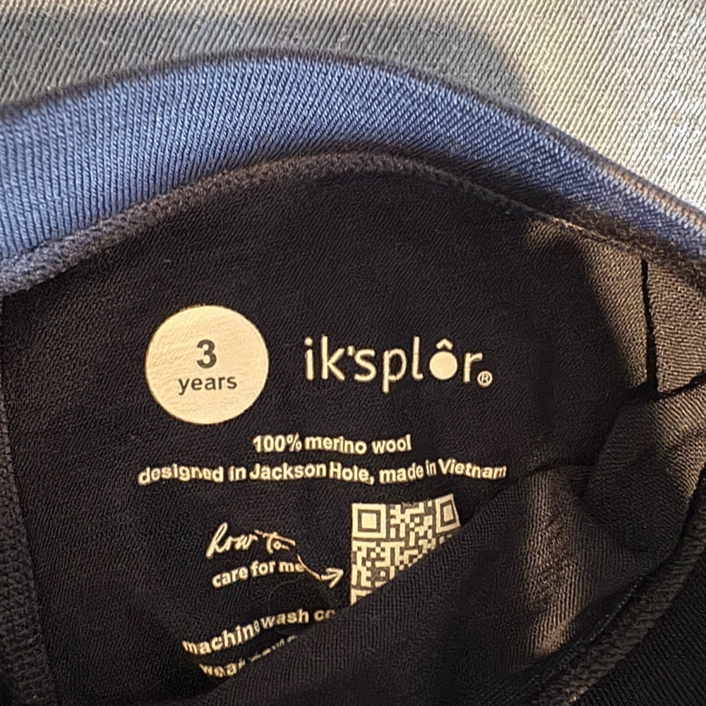 iksplor Merino Wool Base Layer leggings and shirt
